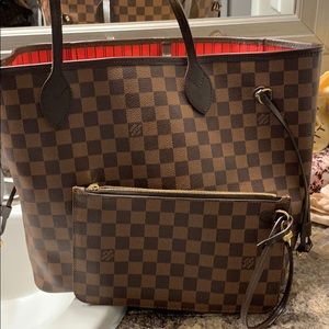 Louis Vuitton  never full mm